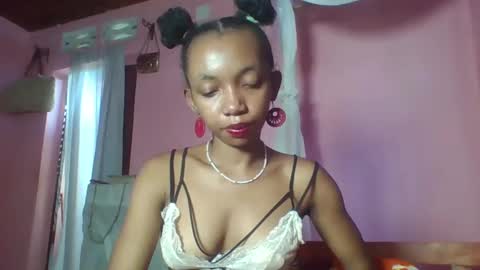 valencia302364 online show from February 18, 9:32 am