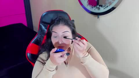 Valentina online show from March 14, 6:45 pm