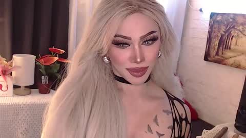 Amanda online show from October 24, 11:49 pm