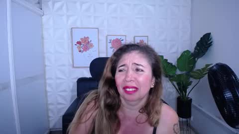 Valentina  online show from November 27, 12:29 am