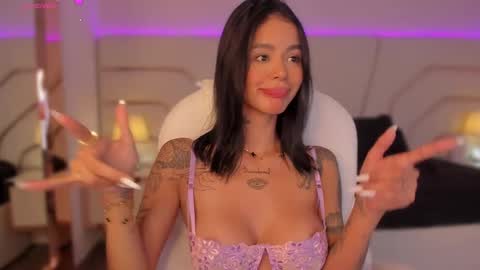 Val online show from March 6, 10:58 pm