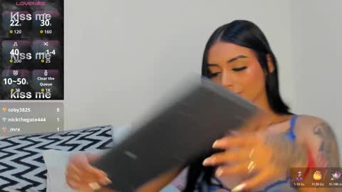 valentinamarti online show from March 13, 1:20 am