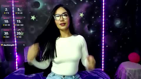 valentinarojass_ online show from March 18, 2:45 pm