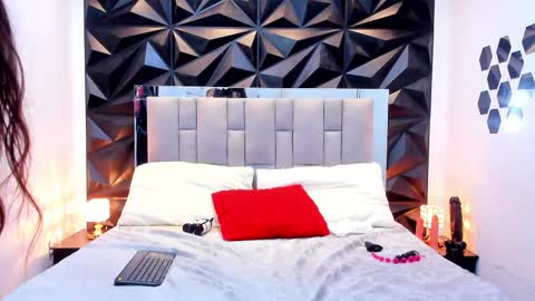 Valentina online show from November 6, 2:53 pm