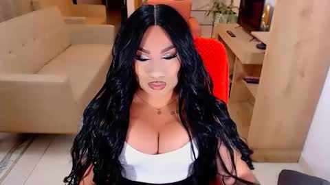    online show from October 14, 11:19 pm