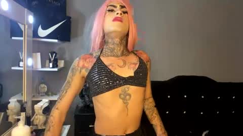 valentino_bs online show from February 28, 9:30 pm