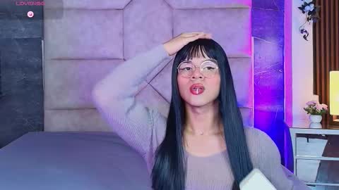 valentino moon online show from November 30, 3:57 am