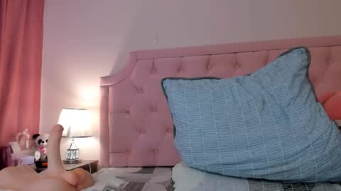 Vale Toro  online show from October 25, 3:45 pm