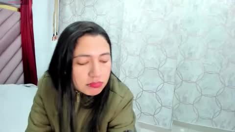 valenttina28 online show from January 16, 11:30 am