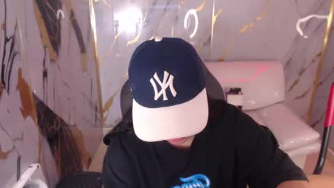 valeri_harpers4 online show from October 29, 11:45 am