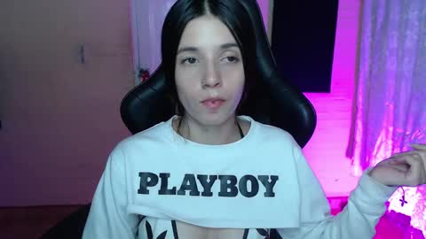   online show from February 14, 8:31 am