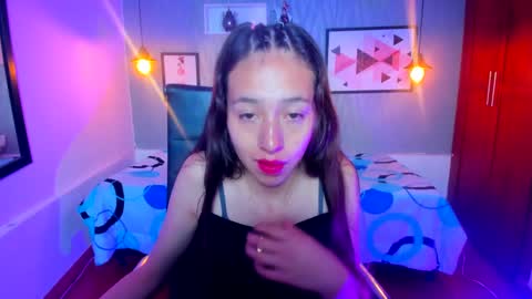 Snapshot of valeria_rossi7 chatting on December 4, 1:14 pm Valeria online show from December 4, 1:14 pm