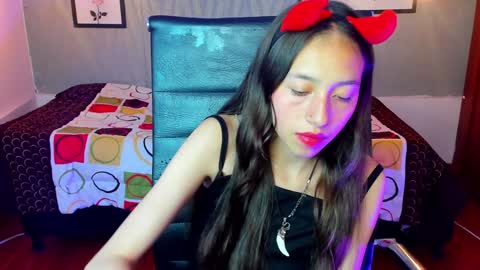 Snapshot of valeria_rossi7 chatting on December 21, 8:21 pm Valeria online show from December 21, 8:21 pm