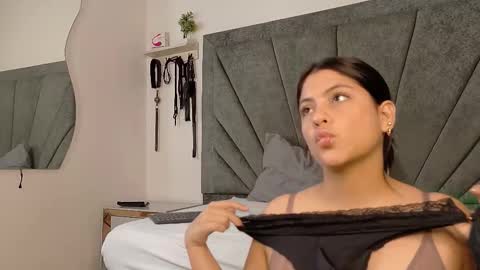 valeriasecret_os online show from February 12, 4:10 pm