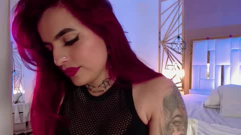 Valerie  online show from December 3, 8:09 pm