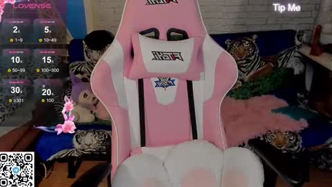 Snapshot of valerie_dolls chatting on October 11, 5:16 pm Valerie online show from October 11, 5:16 pm