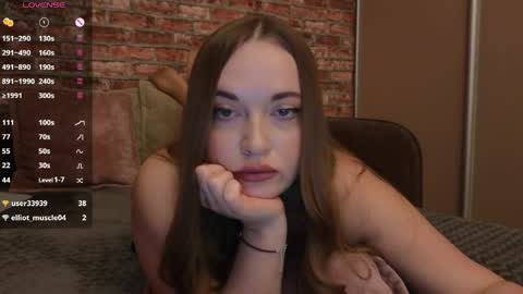 Valerie online show from April 18, 3:14 pm