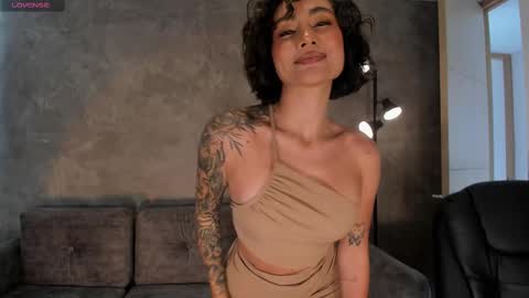  call me Val  online show from October 17, 3:27 pm