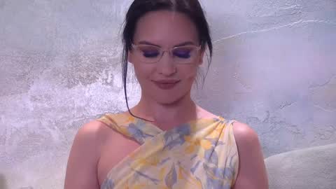 Valerie online show from February 11, 9:46 pm