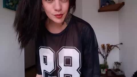 Val online show from January 14, 3:31 pm