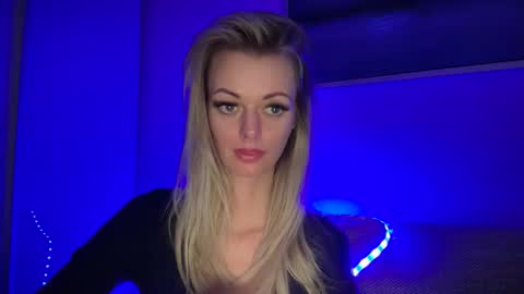 Valerie  online show from February 2, 7:10 pm