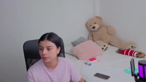 Juli C online show from December 17, 1:12 am