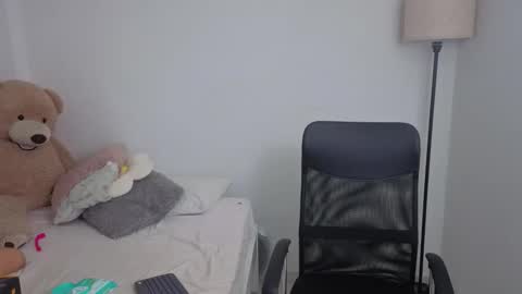 Juli C online show from November 2, 12:21 am