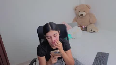 Juli C online show from January 15, 1:25 am