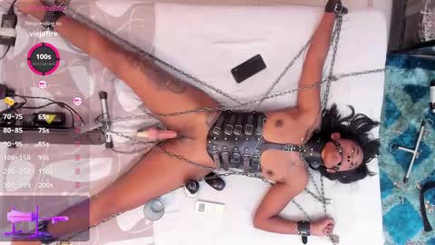 Snapshot of valeriix_ chatting on February 20, 6:46 pm valeriix_ online show from February 20, 6:46 pm