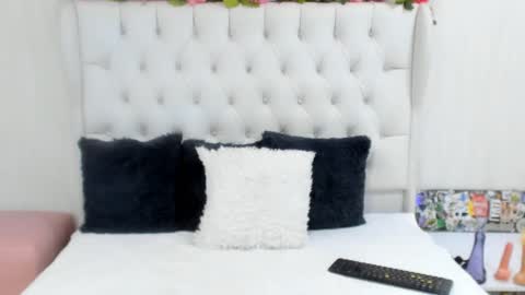Snapshot of valerik_cano chatting on January 20, 7:14 pm valeria111111 online show from January 20, 7:14 pm