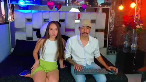 valery_and_dani online show from February 27, 7:47 pm