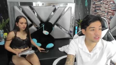 valery_and_dani online show from January 23, 10:32 am