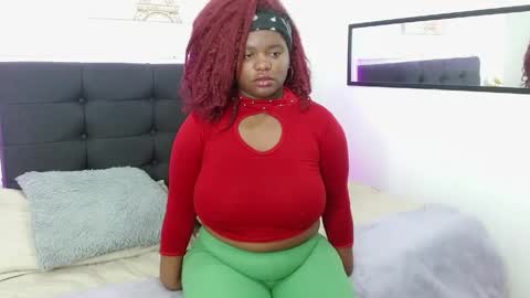 valery_martinez_13 online show from May 9, 2:45 pm
