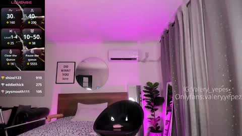Snapshot of valery_yepes_ chatting on March 5, 3:29 pm Valery online show from March 5, 3:29 pm