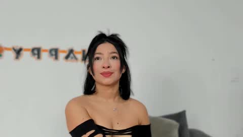 call me Maria online show from November 5, 11:12 am