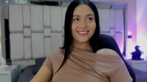 valerycooper23 online show from February 3, 8:13 pm