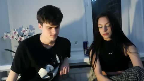 valesios online show from December 4, 4:06 pm