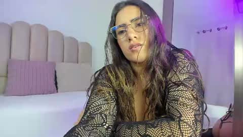 valey_x online show from June 21, 3:46 am