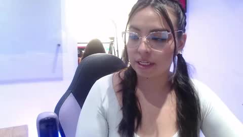 Vall online show from May 14, 4:38 pm