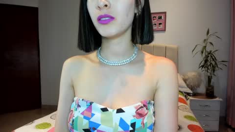 Macarena online show from December 4, 1:52 am