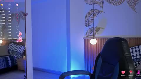 Snapshot of valleriie_ chatting on September 22, 2:54 pm valleriie_ online show from September 22, 2:54 pm