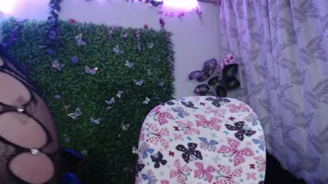 valquiria_sirgun online show from April 9, 10:21 am