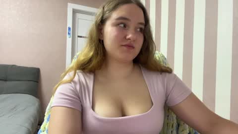 Lily online show from July 5, 10:28 pm