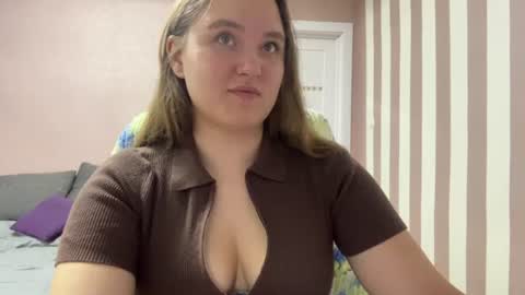 Lily online show from July 20, 11:17 pm