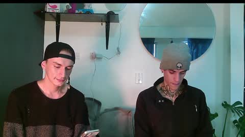 Snapshot of vamp_noah chatting on January 30, 9:04 pm Vamp Noah and Dan online show from January 30, 9:04 pm