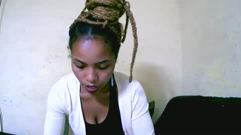 vanah344375 online show from September 22, 2:43 pm