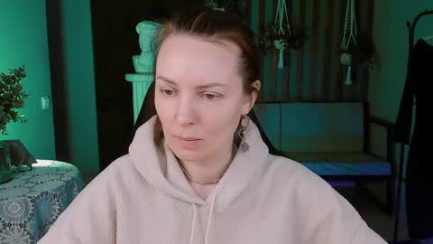 Vanda online show from February 27, 1:17 pm