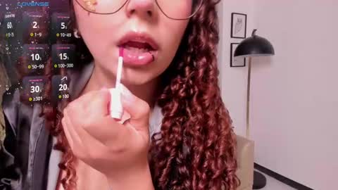 vane_vixen online show from September 23, 8:15 pm