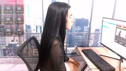 VANESA online show from September 29, 12:15 pm