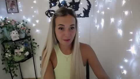 Vanessa online show from August 7, 10:24 am